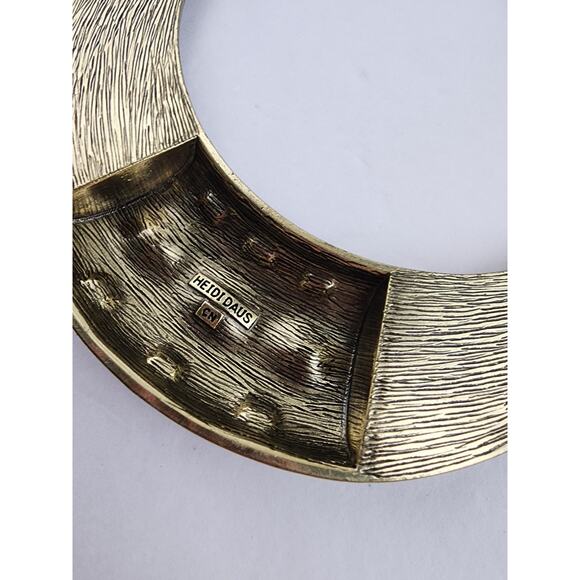 Heidi Daus Say it With Style Crystal Accent Lucite Necklace White Silver Regency - Picture 7 of 9